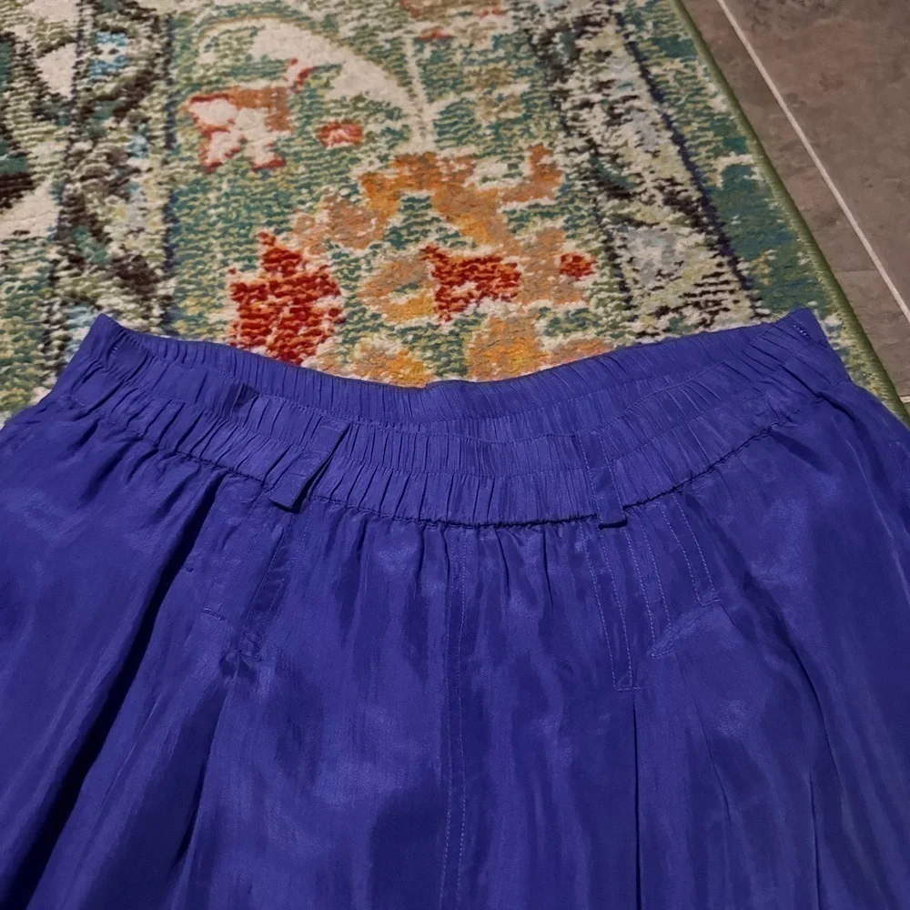 Compagnie Internationale Express vintage 80’s 100% silk purple high rise shorts